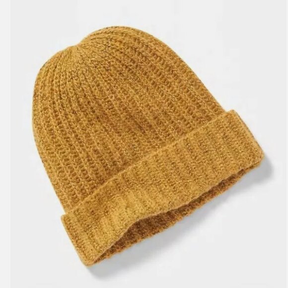 NWT Old Navy Soft Rib-Knit Sweater Beanie for Women Warm Winter Hat Cap Squash - Picture 1 of 2